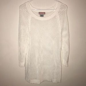 Offwhite 3/4 sleeve sweater